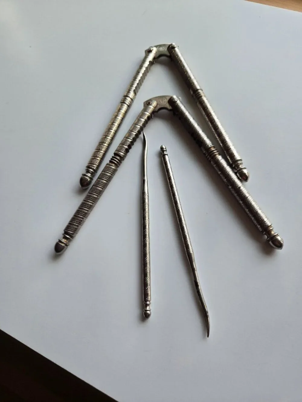 HMQ Vintage Metal Nutcracker set: 2 crackers and 2 picks